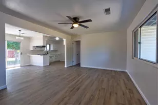 208 N Santa Rita St, Los Banos, CA 93635 - Photo 7