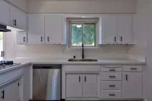 208 N Santa Rita St, Los Banos, CA 93635 - Photo 23