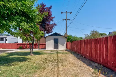 208 N Santa Rita Street, Los Banos, CA 93635 - Photo 37