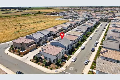 8254 Ocho Way, Elk Grove, CA 95757 - Photo 57