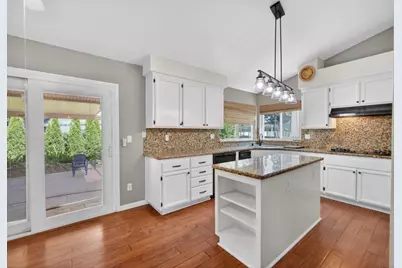 8758 Freesia Drive, Elk Grove, CA 95624 - Photo 13