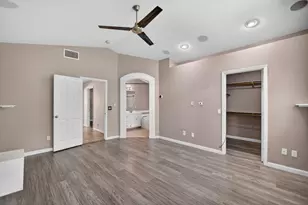 8758 Freesia Dr, Elk Grove, CA 95624 - Photo 35