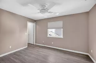 8758 Freesia Dr, Elk Grove, CA 95624 - Photo 43