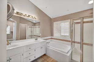 8758 Freesia Dr, Elk Grove, CA 95624 - Photo 37