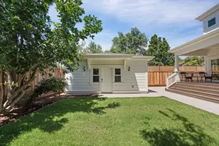 1402 51st St, Sacramento, CA 95819 - Photo 59