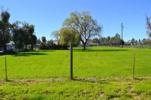 14076 Saradale Ln, Galt, CA 95632 - Photo 35