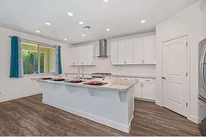9704 Tangelo Circle, Elk Grove, CA 95624 - Photo 13