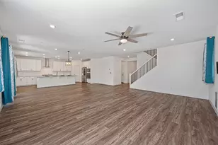 9704 Tangelo Cir, Elk Grove, CA 95624 - Photo 9