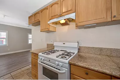 2224 17th Street, Sacramento, CA 95818 - Photo 11