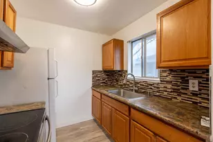 9033 Casals St, Sacramento, CA 95826 - Photo 3