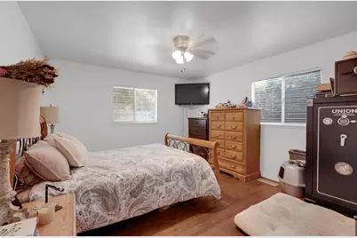 1226 Chehalem Drive, Modesto, CA 95350 - Photo 19