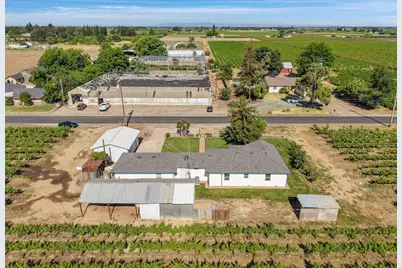15661 Curry Avenue, Lodi, CA 95240 - Photo 51