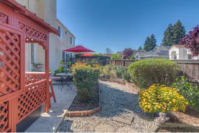 9351 Lufkin Way, Elk Grove, CA 95758 - Photo 45