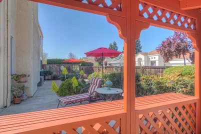 9351 Lufkin Way, Elk Grove, CA 95758 - Photo 47