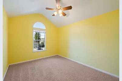 2693 E Lester Avenue, Fresno, CA 93720 - Photo 19