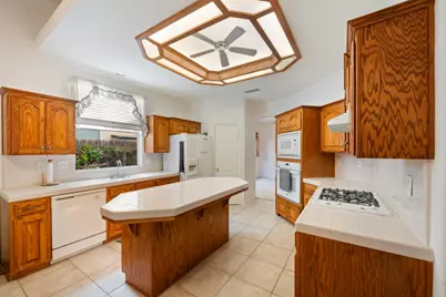 2693 E Lester Avenue, Fresno, CA 93720 - Photo 9