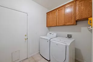 2693 E Lester Ave, Fresno, CA 93720 - Photo 25