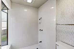 11368 Sutters Fort Way, Gold River, CA 95670 - Photo 17
