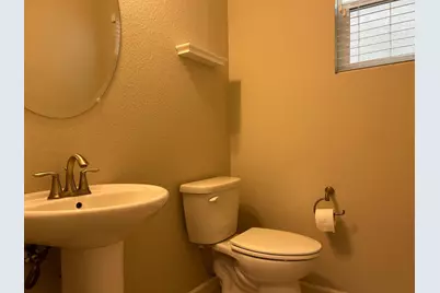 306 W Questa Trail, Tracy, CA 95391 - Photo 15