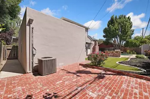 1162 Oxford Way, Stockton, CA 95204 - Photo 41