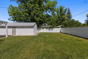 7020 18th Ave, Sacramento, CA 95820 - Photo 25