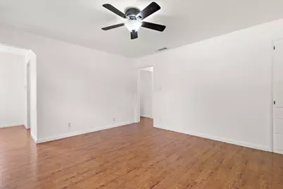 7020 18th Avenue, Sacramento, CA 95820 - Photo 5