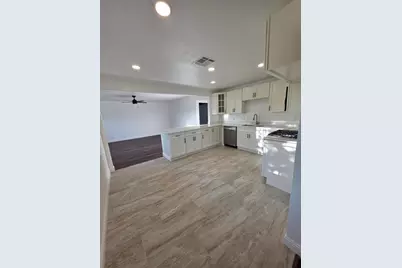 10042 Freesia Avenue, Stockton, CA 95212 - Photo 7