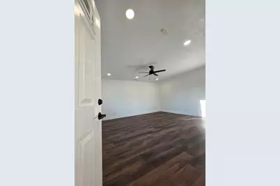 10042 Freesia Avenue, Stockton, CA 95212 - Photo 5