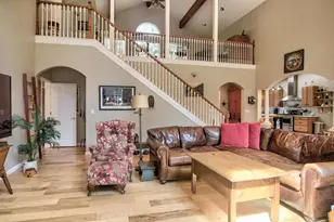 332 Coyote Ct, Georgetown, CA 95634 - Photo 7