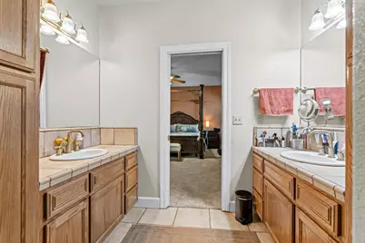 9885 E Louise, Manteca, CA 95336 - Photo 37