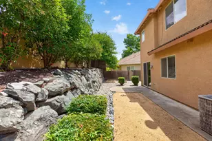 8221 Ashcrest Ln, Fair Oaks, CA 95628 - Photo 27