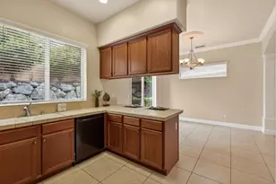8221 Ashcrest Ln, Fair Oaks, CA 95628 - Photo 5