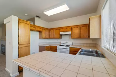 9120 Bramwell Way, Sacramento, CA 95829 - Photo 11