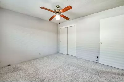 3544 E Indianapolis Avenue, Fresno, CA 93726 - Photo 25