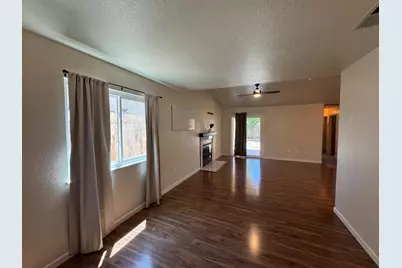 2675 Jeannie Court, Turlock, CA 95382 - Photo 3