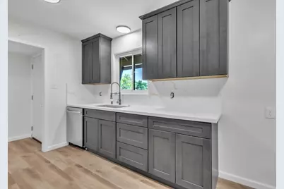 5900 64th Street, Sacramento, CA 95824 - Photo 5