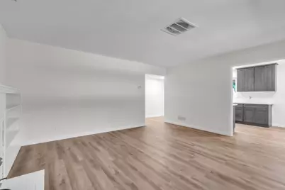 5900 64th Street, Sacramento, CA 95824 - Photo 9