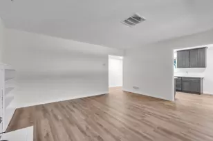 5900 64th St, Sacramento, CA 95824 - Photo 9