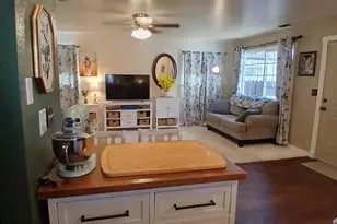 7570 Orange Dr, Citrus Heights, CA 95610 - Photo 5
