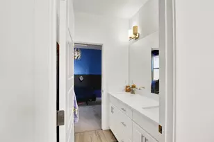 8985 Upbeat Wy, Elk Grove, CA 95757 - Photo 19