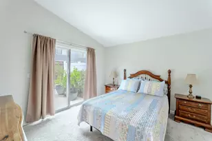 7044 Plume Way, Elk Grove, CA 95758 - Photo 17