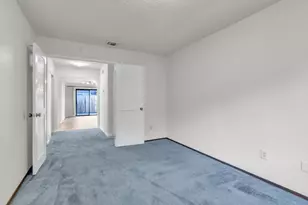 5 Rollingbrook Cir, Sacramento, CA 95833 - Photo 13