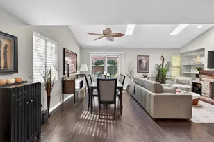 11 Park W Ct, Sacramento, CA 95831 - Photo 13