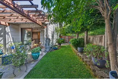 11 Park West Court, Sacramento, CA 95831 - Photo 33