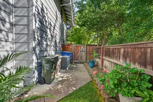 11 Park W Ct, Sacramento, CA 95831 - Photo 35