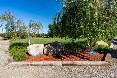 22650 W Sunset Avenue, Los Banos, CA 93635 - Photo 9
