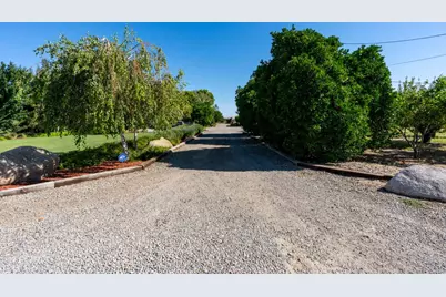 22650 W Sunset Avenue, Los Banos, CA 93635 - Photo 7