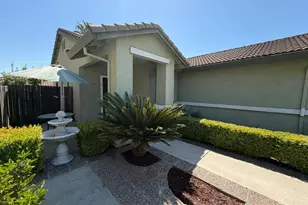 879 Wallace Dr, Woodland, CA 95776 - Photo 3