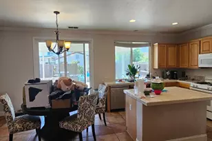 28 Skarda Ct, Sacramento, CA 95835 - Photo 3