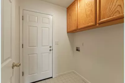 8992 Panamint Court, Elk Grove, CA 95624 - Photo 23